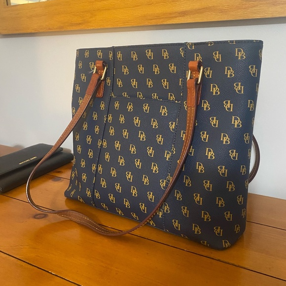 Dooney & Bourke Bag - Picture 2 of 3